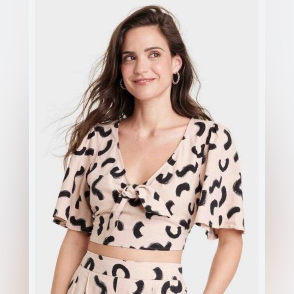 A New Day Crop Women's Top